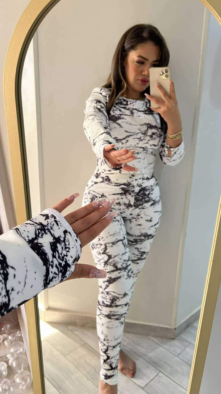 سوت ابيض رخام